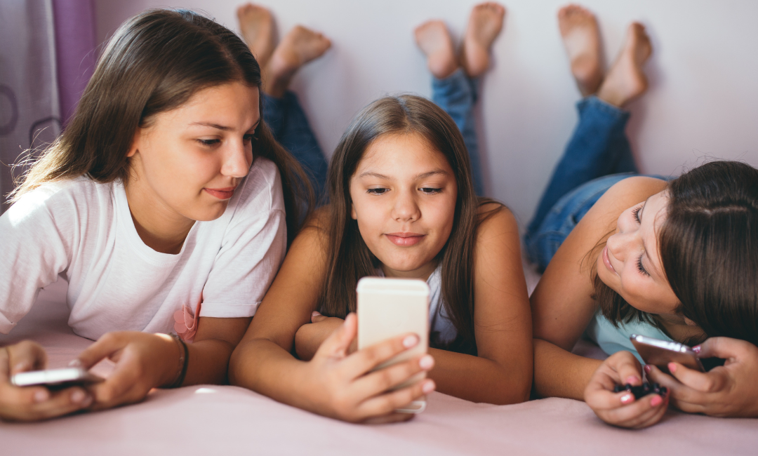 Warning Labels on Social Media Apps for Teens? What It Could Mean for Nurses