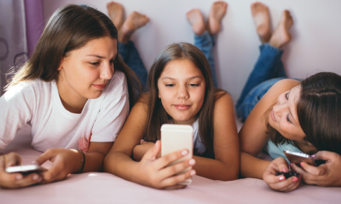 Warning Labels on Social Media Apps for Teens? What It Could Mean for Nurses